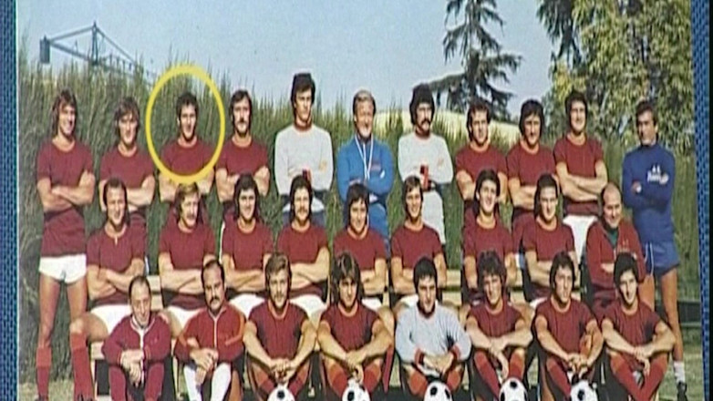 Erotic Club: Slutty Lesbian Tit Sucking - Big Boobs Dripping Wet