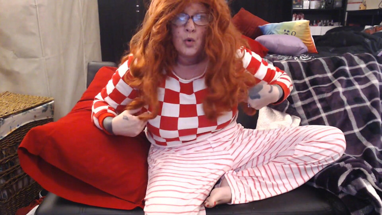 Abby Anna: Dump truck looking redhead