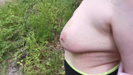 Bouncy Tits Action: Romperme la blusa puesta castiga mis tetas