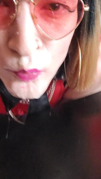 Vysokoškolská děvka si stále užívá spoustu zábavy. Výstřik na obličej. [¹³apr²⁶] Vanessabitchx Parischiennetrv •job2pute•