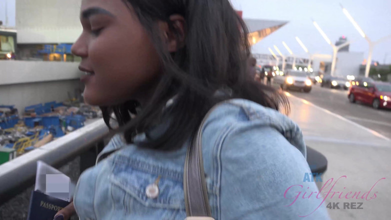 ATK Fans (Girlfriends): Virtual vacation in Barcelona with hot choco Yara Skye 1/3