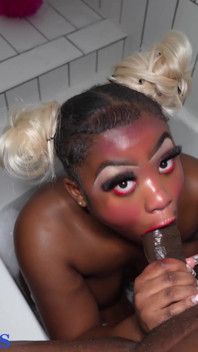 Sesso kinky in doccia