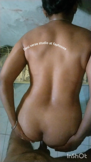 Desi Sex Slave: Desi ragazza anale plug e culo cazzo desi Bhabhi Plug...