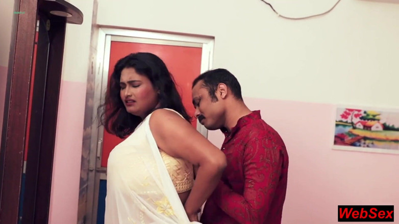 WebSex Premium: Hete Bhabhi geneukt door stoute Devar! Raak me niet aan