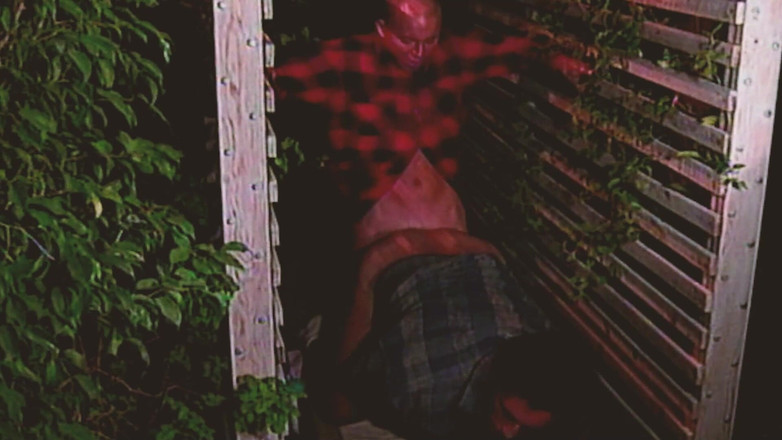 SEXUAL SIN GAY: Gay Island scéna 1 sexy gayové si navzájem šukají zadky na zahradě