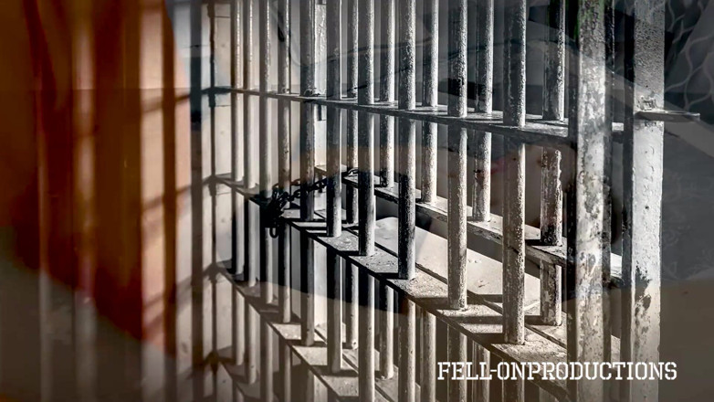 Fell-on Productions: कैदी मेरी सुडौल बड़ी गांड वार्डन के बारे में कल्पना कर रहा है