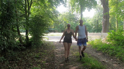 UserBitch1: Aller Faire Une Promenade Futile, Baiser Et Pisser