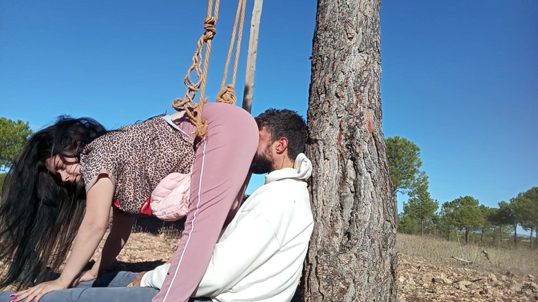 fartingclub01: Scoreggia in faccia mentre lo schiacciavo tra il mio culo...