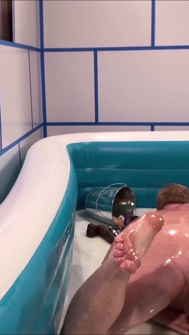 Oiled Night Sex Toys 1 (Dom rod)