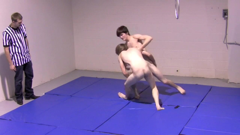 Dream Boy Bondage: Strip wrestling - Capitolo 2