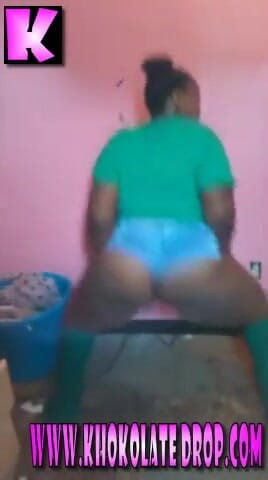 Big black clapping booties: 흑형 대물 에 따먹히는 18살 소녀