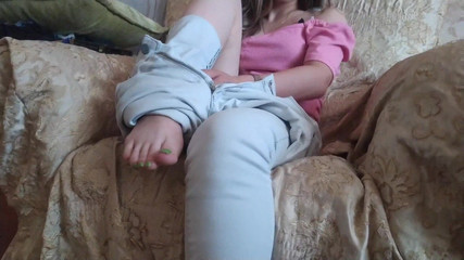 Teen and Milf Female Sex: Asijská dívka, krásné tělo a desi přítel v ložnici s...