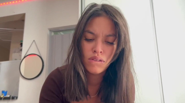 Bruna Paz: Bruna Paz yavaşça yarak emiyor ve çok ıslak bırakıyor