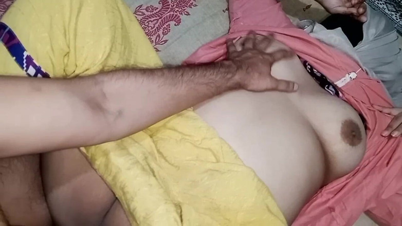 RedQueenRQ: Ho scopato la mia ragazza musulmana perché lei è così sexy...