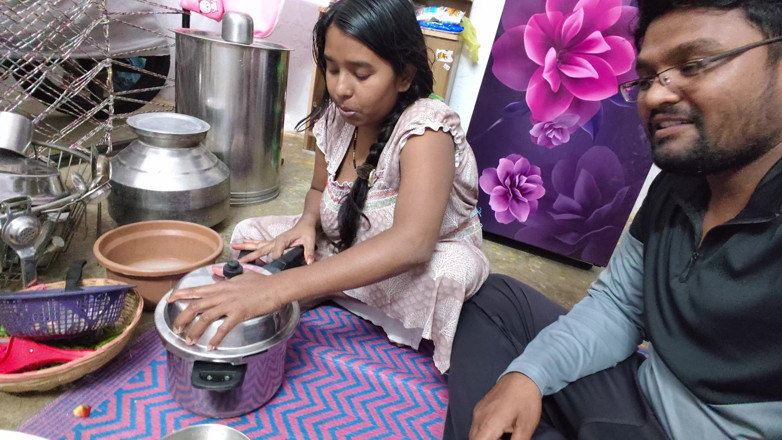 Premi pooja: Hot Devar and Bhabhi Romantic Hot Video - Desi Village Bhabhi...