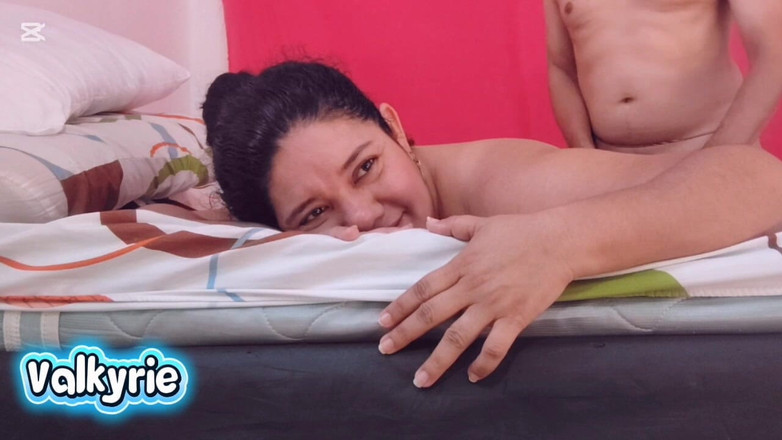 Valkyrie and Luigy Couple: 자지를 빠는 예쁜 여친