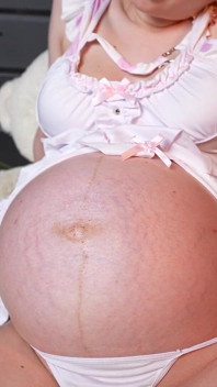 9 Monate Schwangere Stiefschwester Von Dir, Will Mehr! Bauch Bewunderung