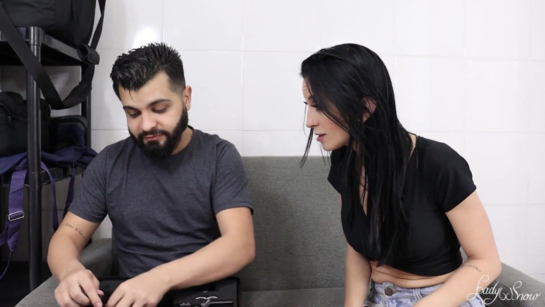 Lady Snow Brasil: Měla jsem sex se svou švagrovou se straponem