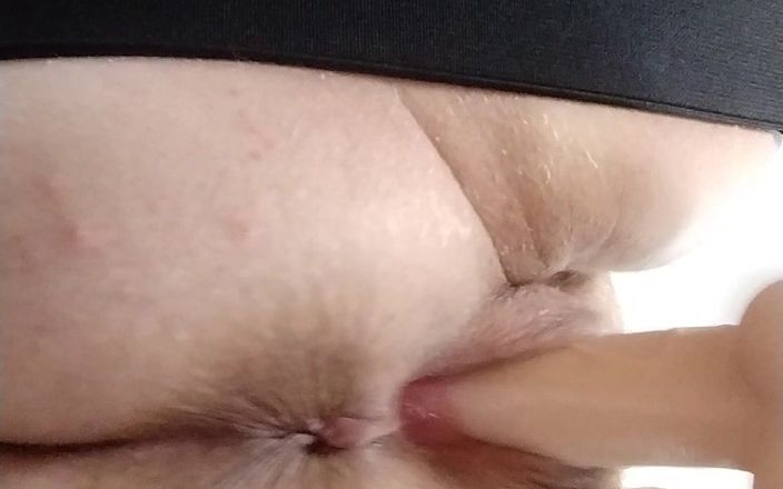 Sweet July: सेक्स मशीन के साथ मेरी गांड और चूत क्लोज-अप