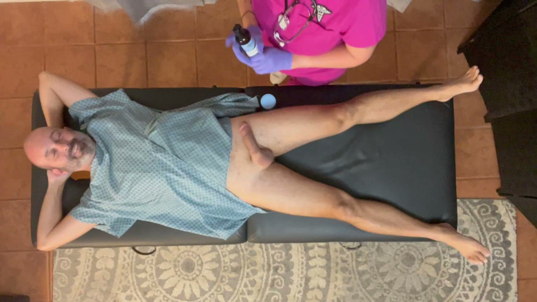 Island Boy Vids: Sestra Ayla Aysel dostane svého pacienta uvolněného na operaci s...