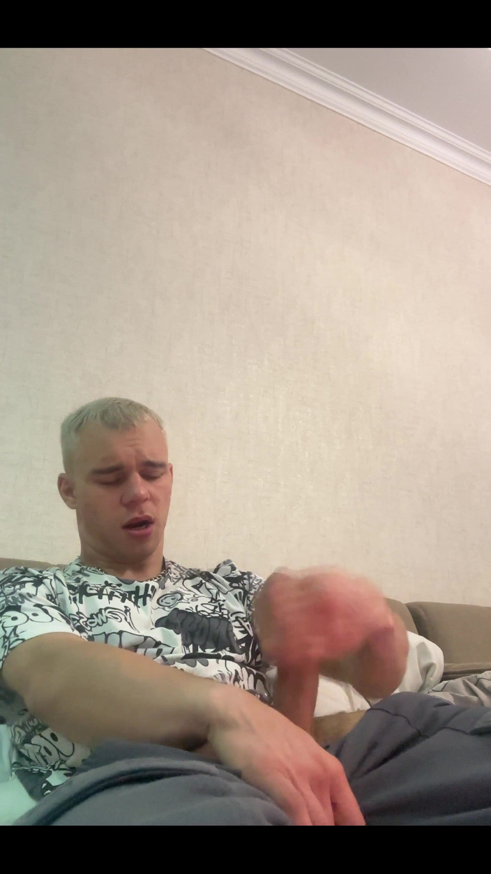 Max_Russell: Zich aftrekken en klaarkomen in sweatpants
