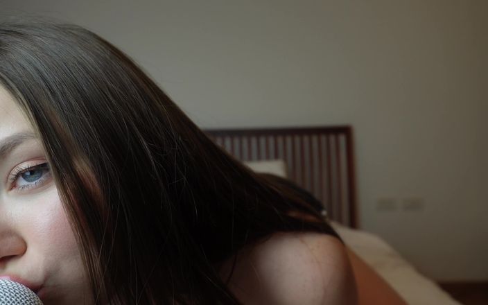 Arina_Love: Asmr striptiz, mastürbasyon ve 31 talimatı okşuyor