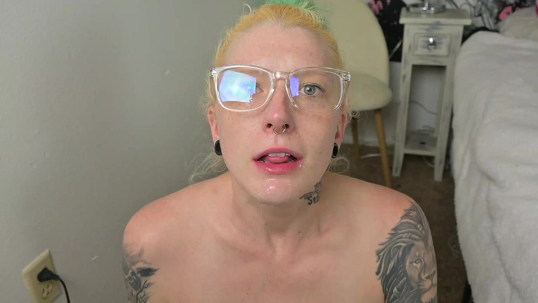 Missellie8: Taboo Babysitter
