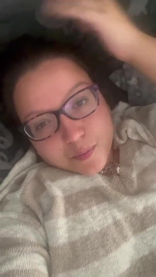 Real homemade BBW BBC porn: 내 클리토리스를 문지르는 WildEnglishBBW 젖은 분홍색 보지를 퍼뜨리다