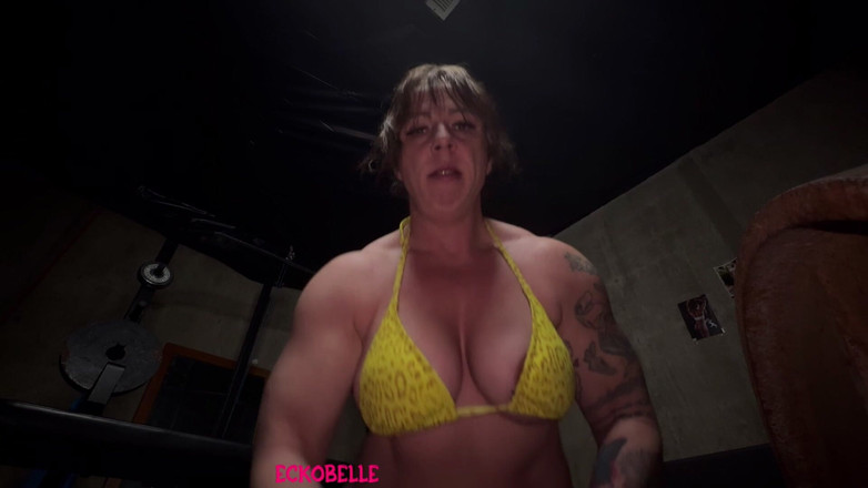 Ecko Belle: Gros biceps, petits hommes