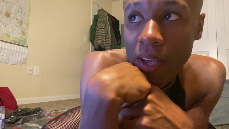 Karma Rainbow Smith D: Recycling looks