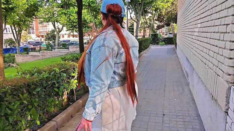 Latincurvyredhead: Żona mojego przyrodniego brata prosi mnie, abym pomógł jej cieszyć...