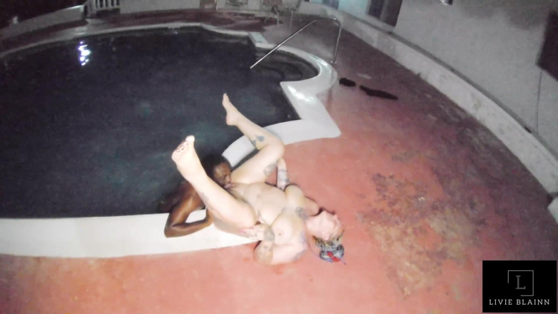 Livie Blainn: Застукали Перед Камерой - Владелец Отеля Снял На Видео, Как Мы Трахаемся