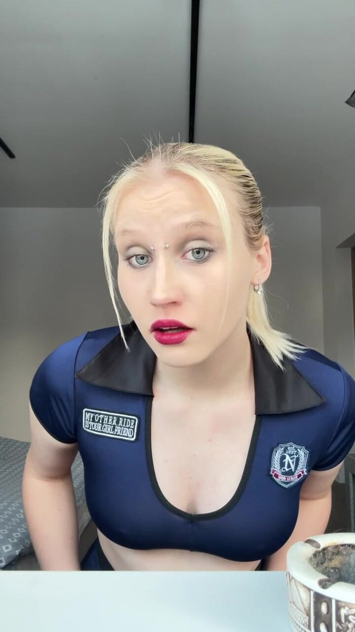 MertyXXX: Kouřenídívka