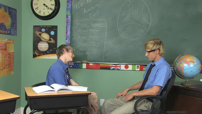 Teach Twinks: Student Shows Biology Teacher What the Mouth Is Really for