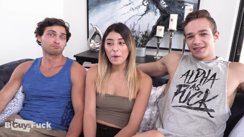 Bi Guys Fuck: 双性恋2男1女joe mason填满jayden marcos的屁股