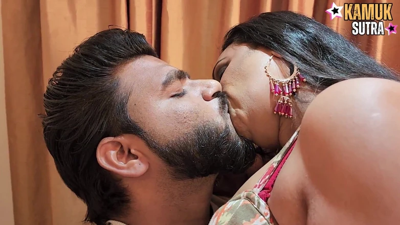 reena bhabhi: Bindu Bhhabhi Hot Sex in Bedroom (hindi Audio)