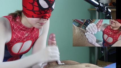 Nylon Xtreme: Elena clarck spider thổi kèn