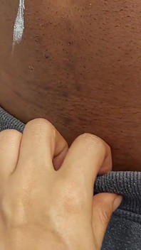 Sii un bravo ragazzo e scopa il mio buco del culo bbc