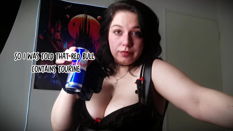 Delilah Dee: Gadis alt asmr red bull &amp; whispering (fetish burp)