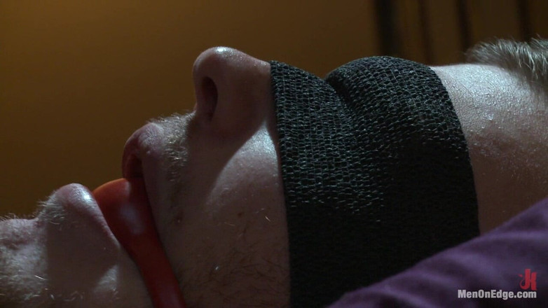 Men on Edge: Christian Wildes Albtraum