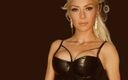 Barby Domina: Latex vinyl blonde domina strip masturbatie