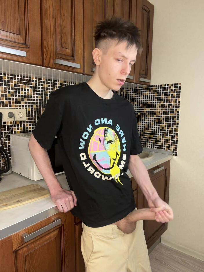 Morflot24: Jovem gêmea jorrando porra delicia