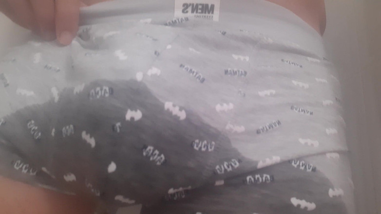 Orinadas_jmv54: Ванная Моча В Трусах