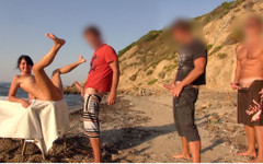 Alexandra Wett: Chlupatá milf kundička zaplavená mrdkou