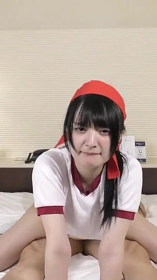 japan banana: 18, Hentai. Big Breasted Black Haired Japanese Beauty. She Gives...