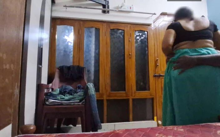 Sexy Sindu: Индийская жена в Сари снимает секс