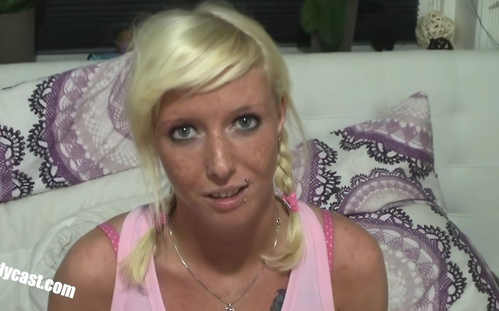 Girlycast: Skinny Teen Lucie Casting