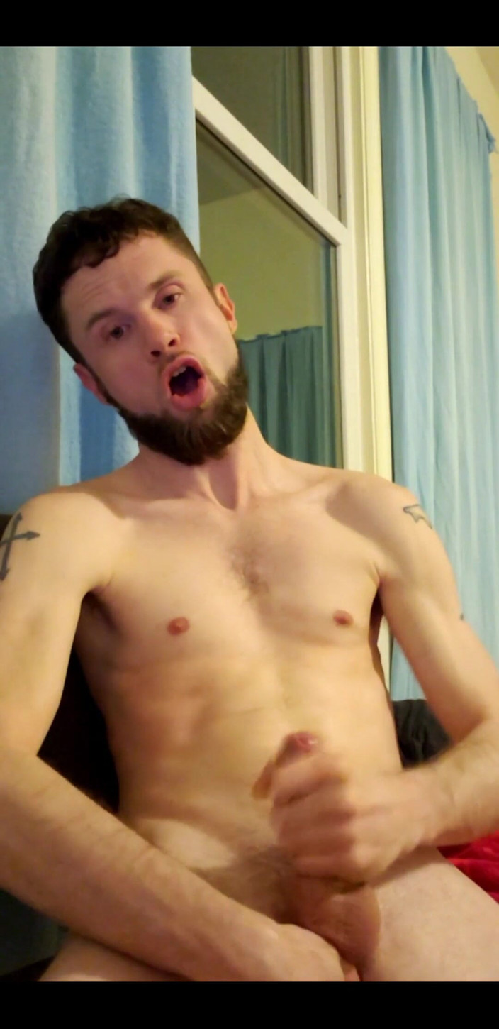 TalenJames: Ich bin heute morgen so geil aufgewacht.
