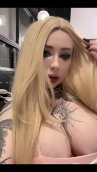 Hiii. I'm Luna. Welcome to My Secret Page I'll Be Sharing My Darkest Stuff Only Here