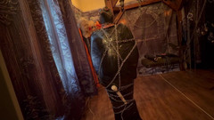 Aaexperiencesltd: Teil 1:- Domina satana & Bag Man Paletten Wickel und Ketten.